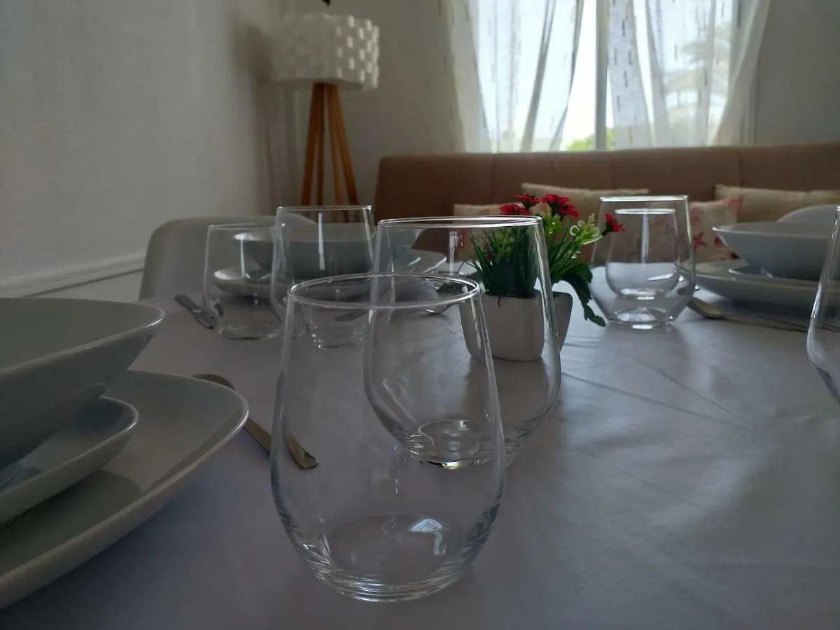 דירה קורלחו Popcorn Beach House